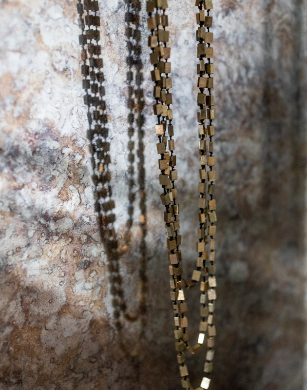 Perles carrées sautoir