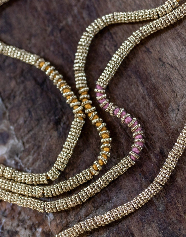 Sautoir perle or et coton