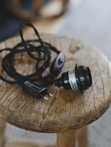 Electrification noire pour applique murale avec interrupteur