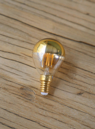 Ampoule dorée pour vos luminaires