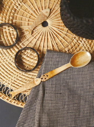 Cuillère originale en os naturelle