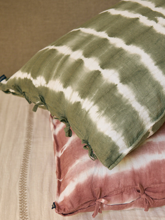 Set of 2 Selena Tie and Dye pillowcases
