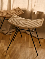 Murgi lozenge stool