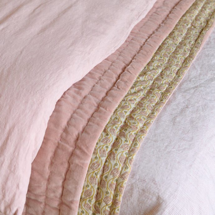 Tullio bedspread