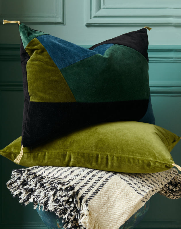 Housse de coussin en velours lavé Orion en patchwork.