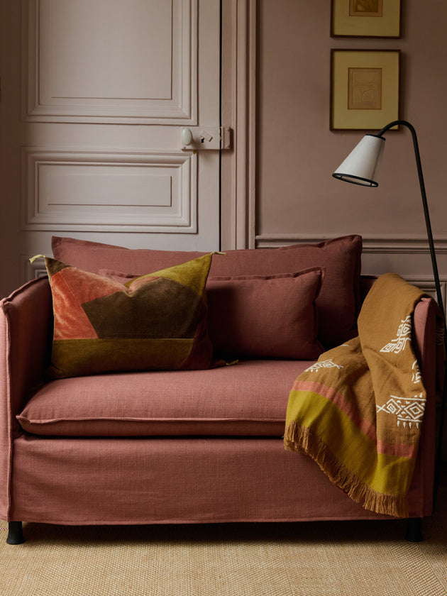 Loveseat Holi