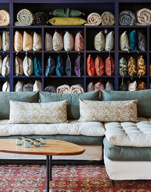 Canapé d'angle blanc et vert pour le salon