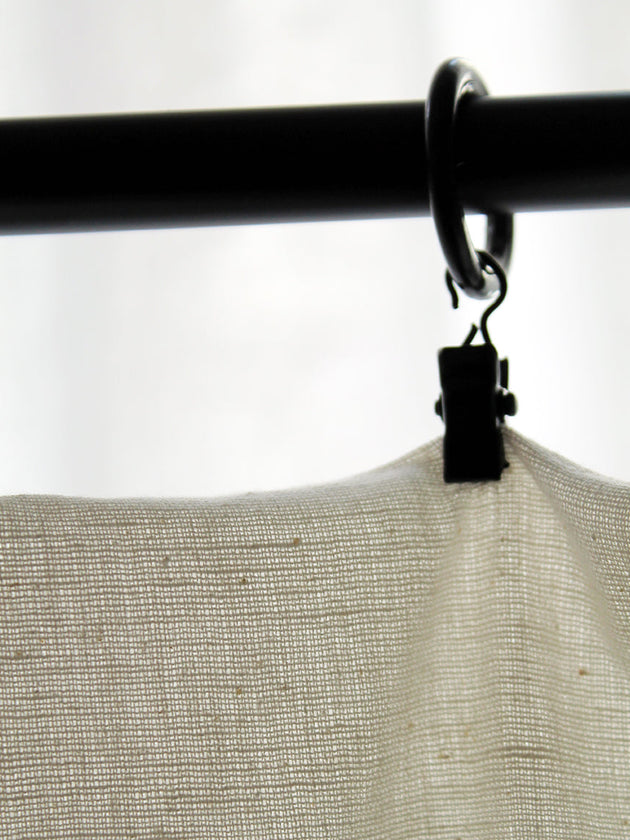 Anneaux-pinces : accrocher vos rideaux facilement