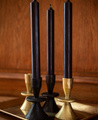 Bougeoirs Mai noirs et dorés avec chandelles noires