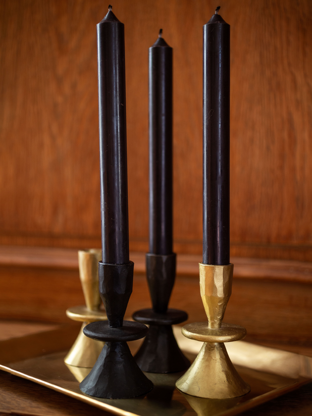 Bougeoirs Mai noirs et dorés avec chandelles noires