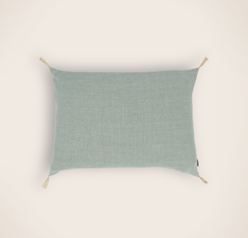 Housse de coussin Luni en lin fabriquée en France couleur lichen