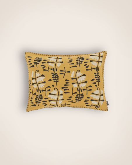 Vadhi cushion cover