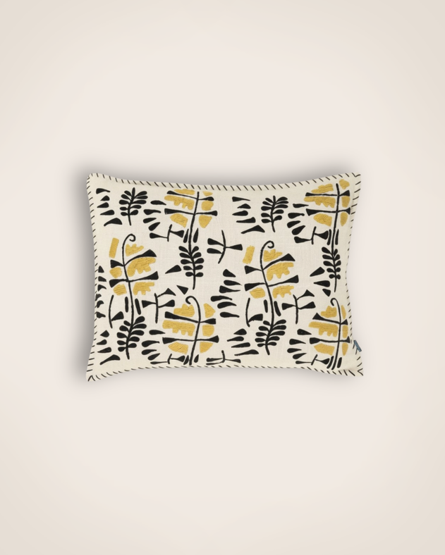 Vadhi cushion cover