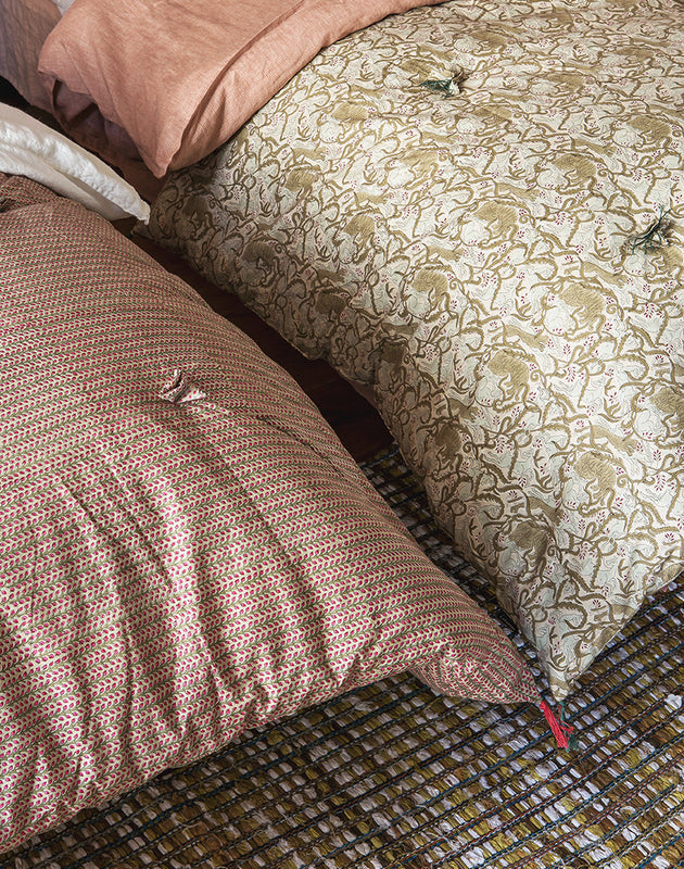 Bouts de lits pour chambre d'enfants rose