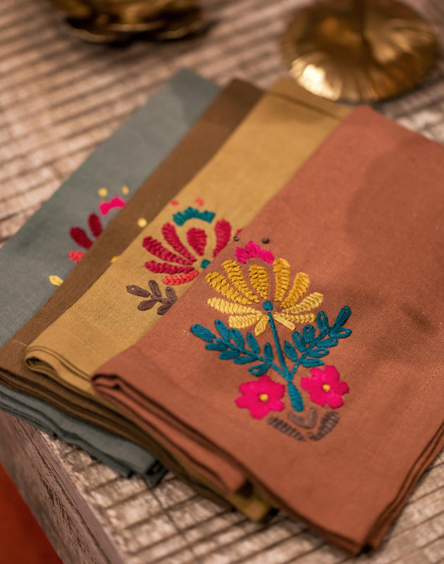 Set de 4 serviettes brodées Rosaly