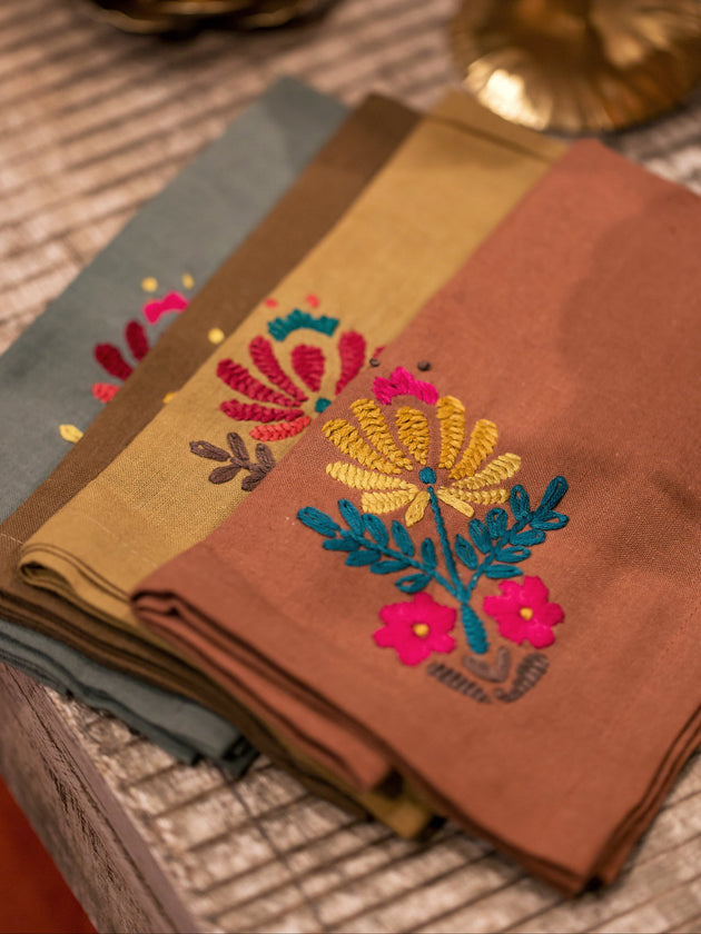 Set of 4 Rosaly embroidered napkins