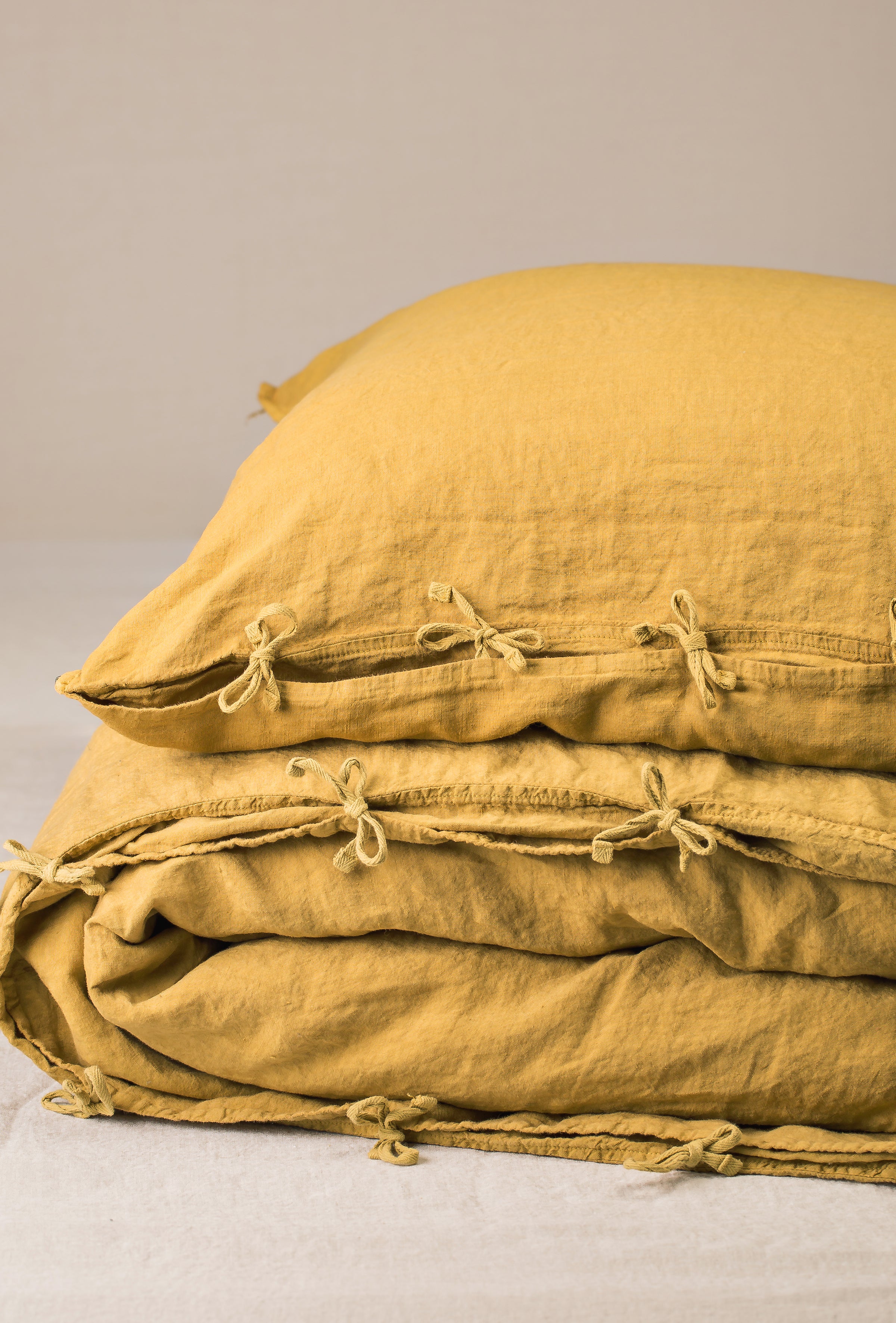 Selena bedding set - Curcuma