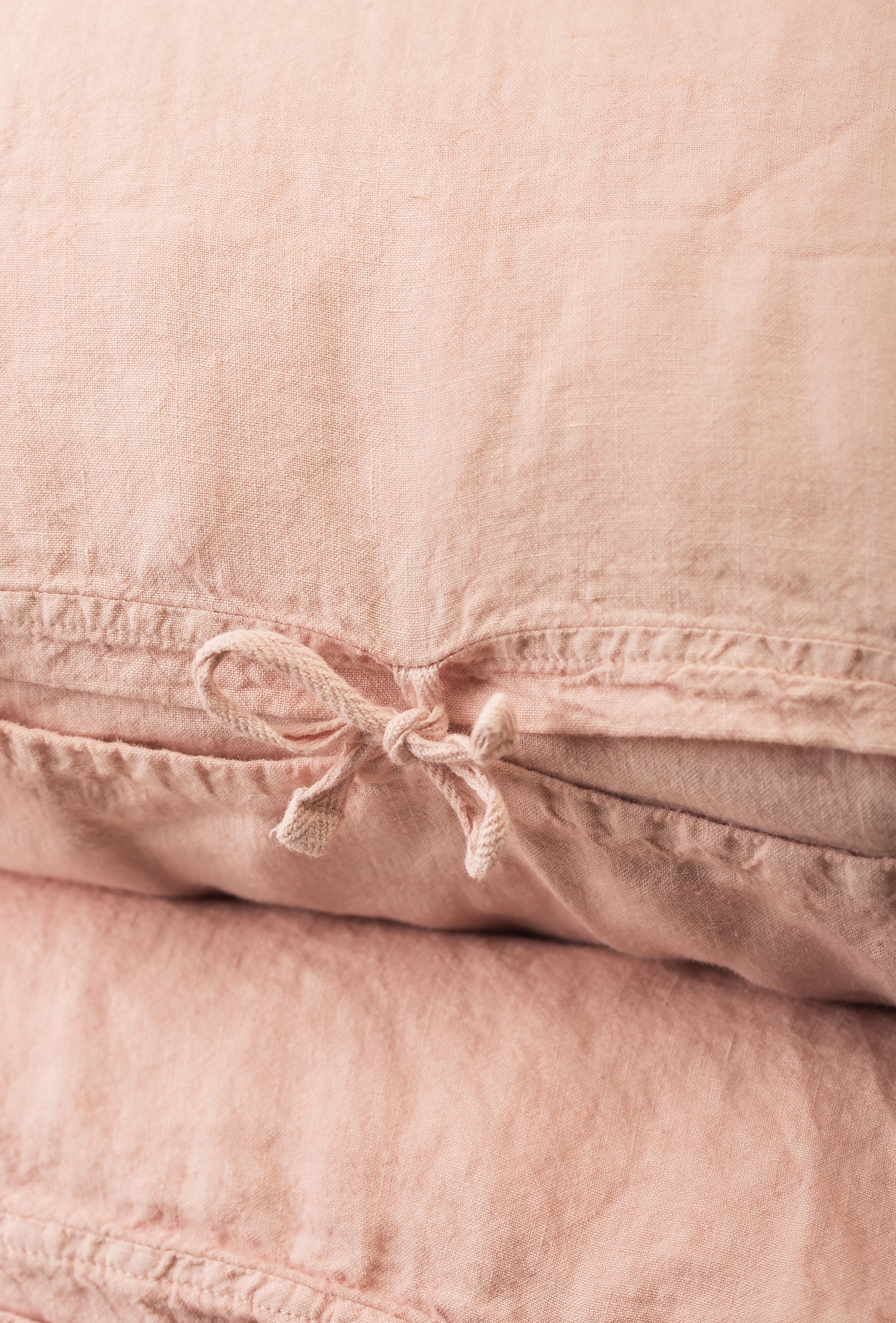 Selena Bedding Set - Dawn