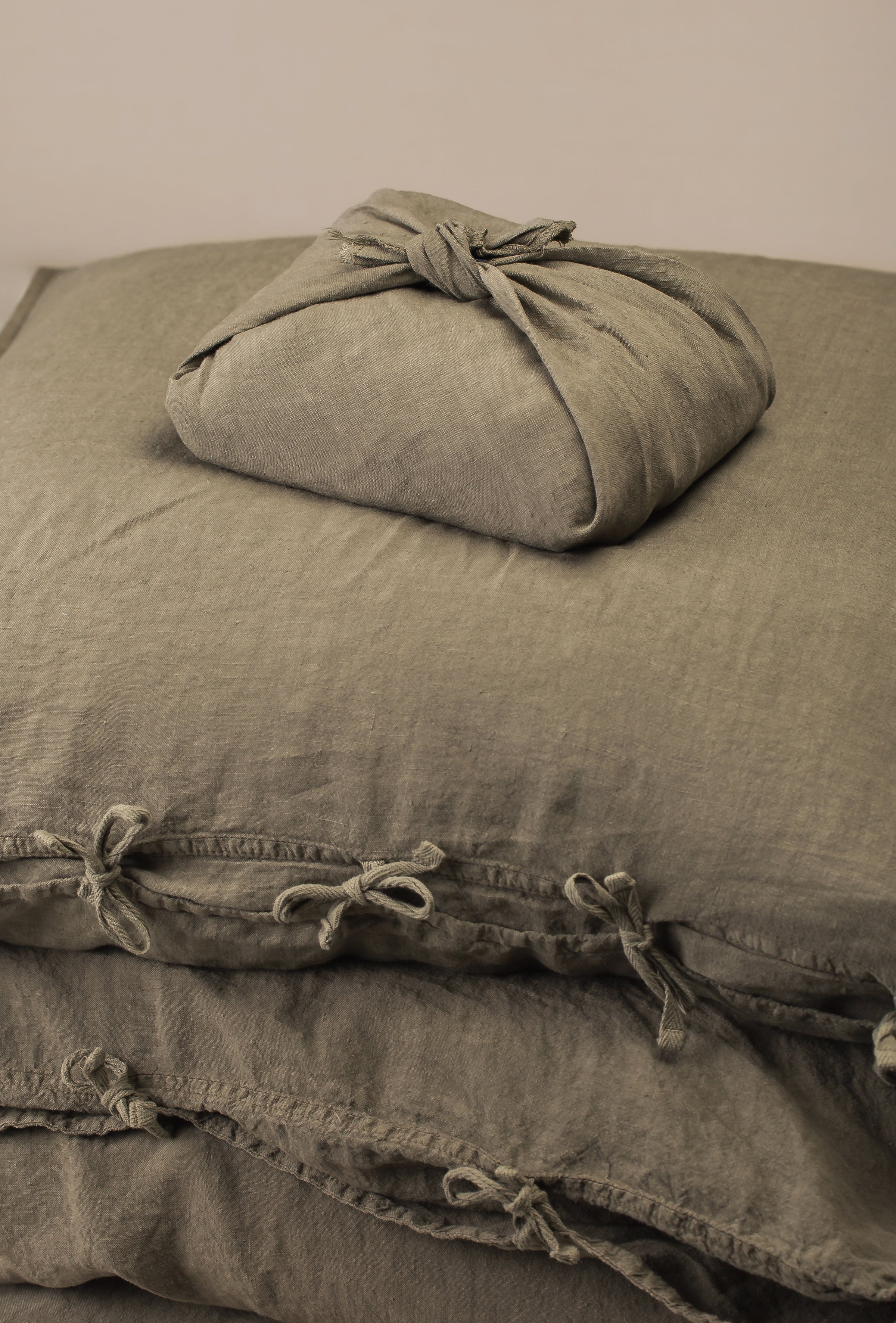 Selena Bedding Set - Laurel