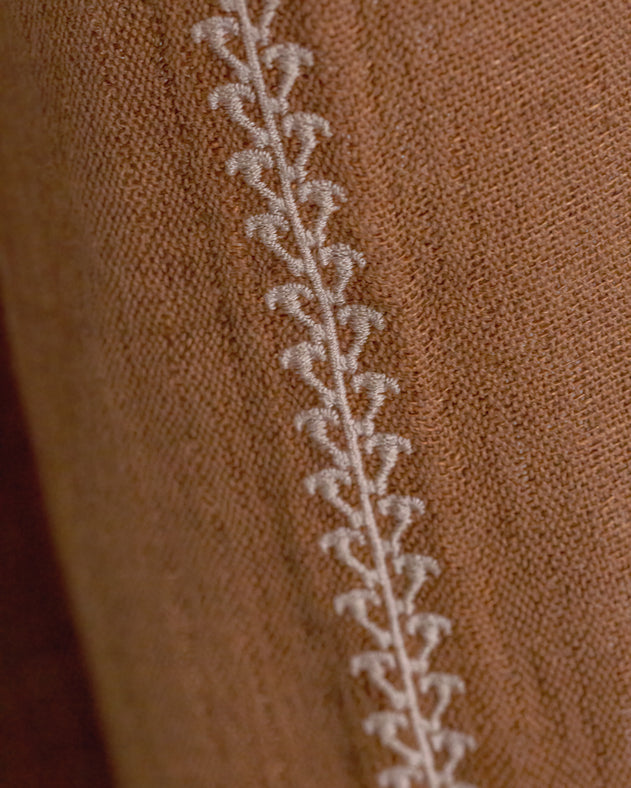 Zarif bedspread
