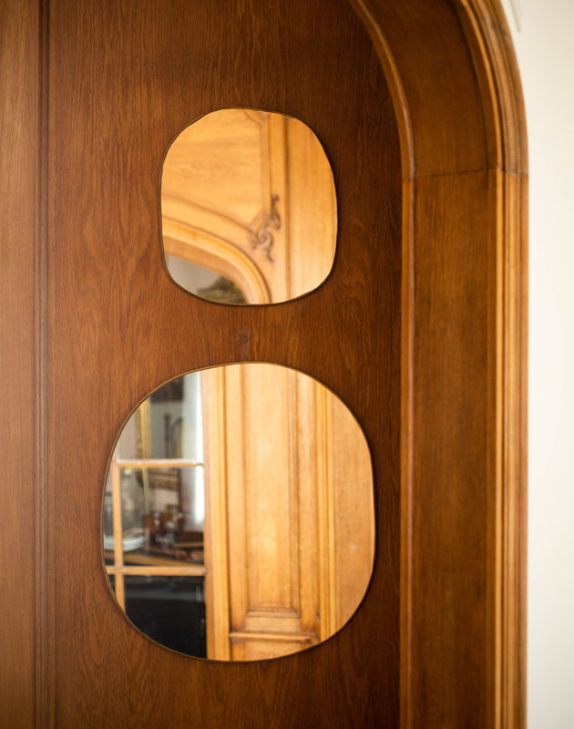 ensemble de deux miroirs en laiton doré Ame