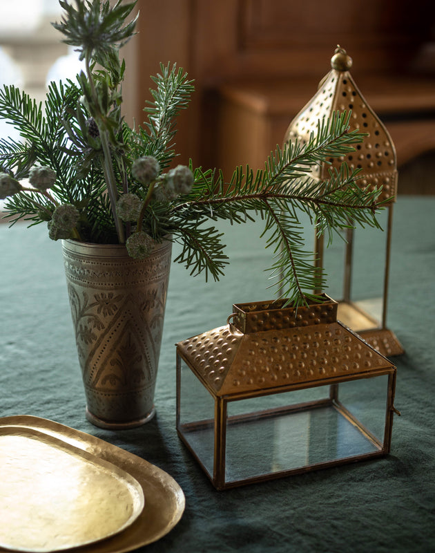 Art de la table : accessoire doré pour une table de fête