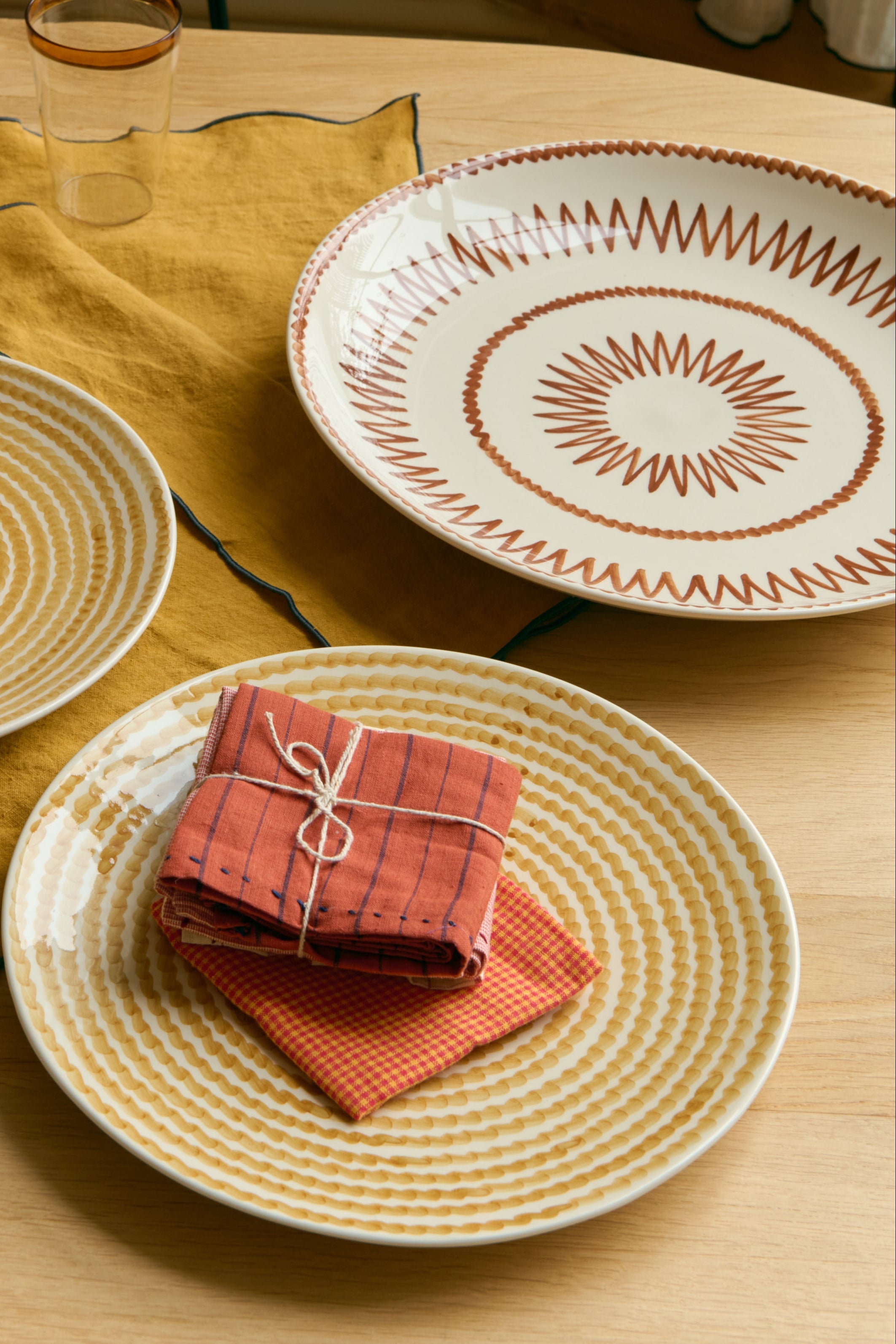 Set de 4 serviettes de table estivales en khadi de coton