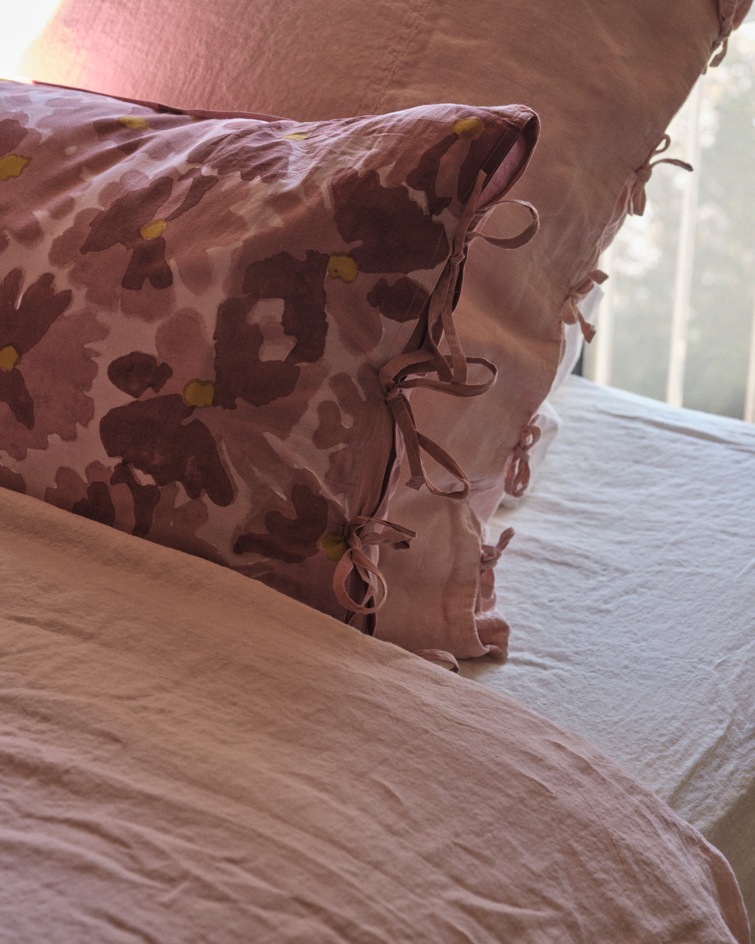 Set of 2 Peonia pillowcases