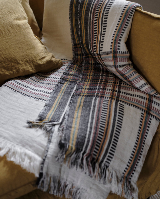 Plaid Banai