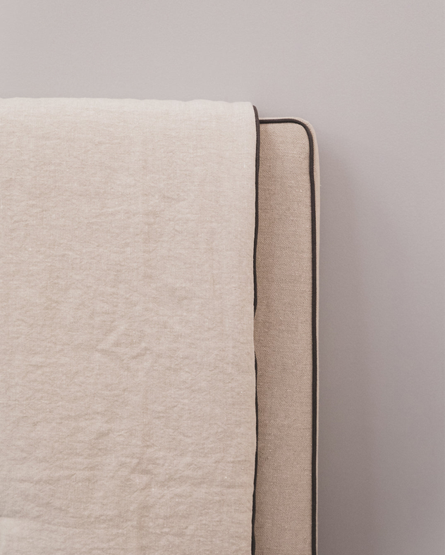 Poppi headboard