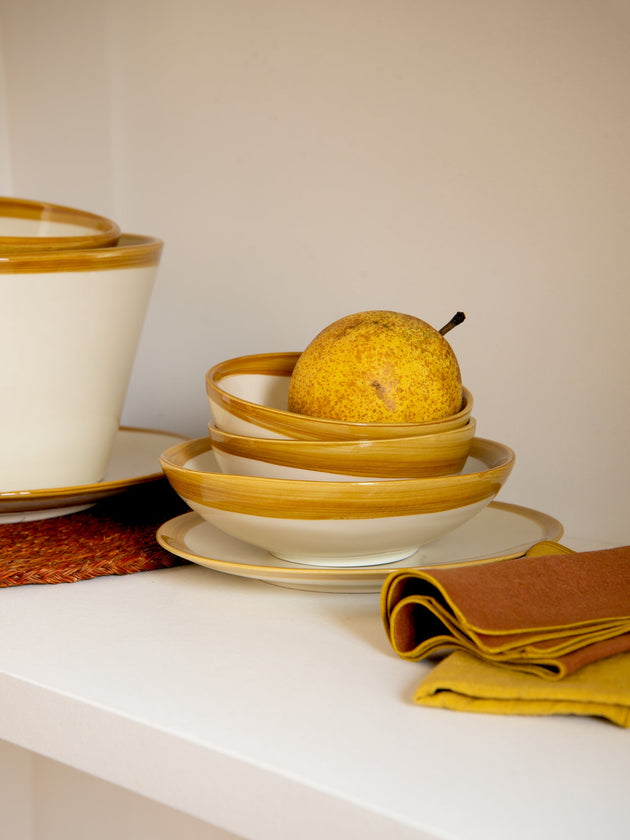 Lot de 4 coupelles en faïence émaillée peinte à la main