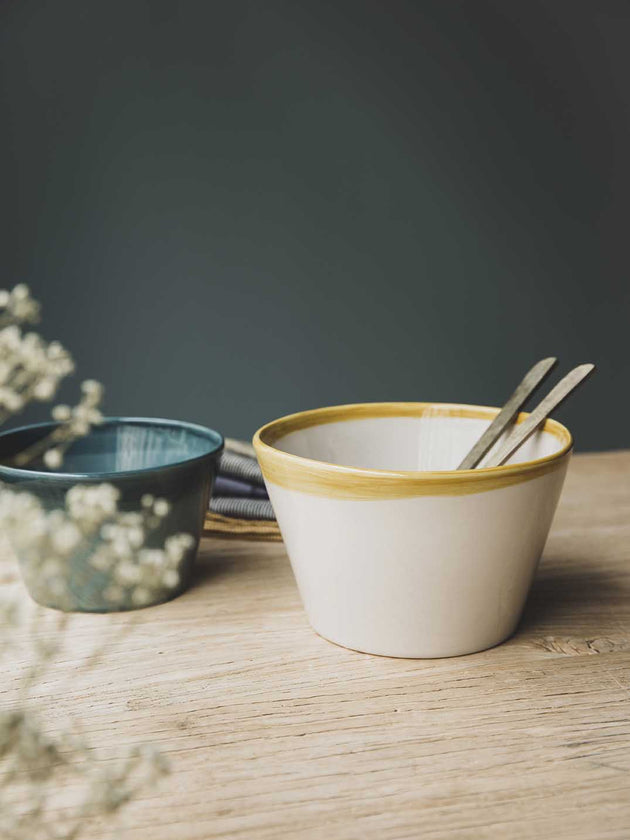 Saladier blanc jaune en faïence émaillée peinte à la main