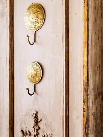 Patère murale en laiton Hamae