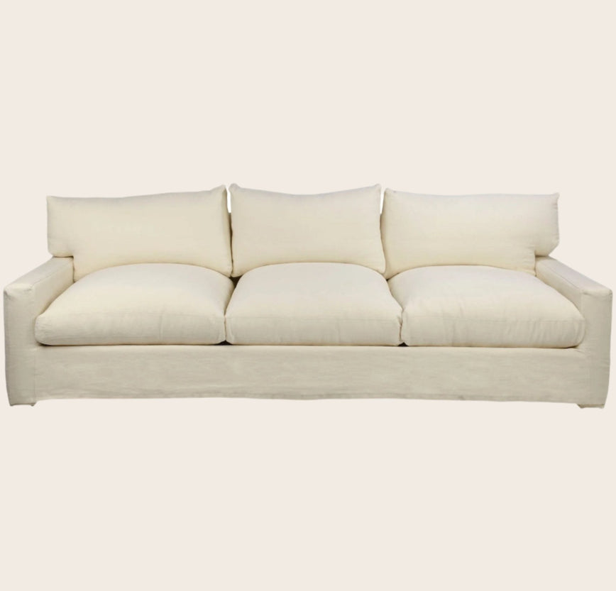 Large canapé blanc pour le salon