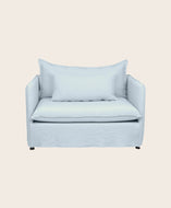 Loveseat Holi
