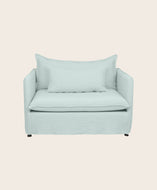 Loveseat Holi