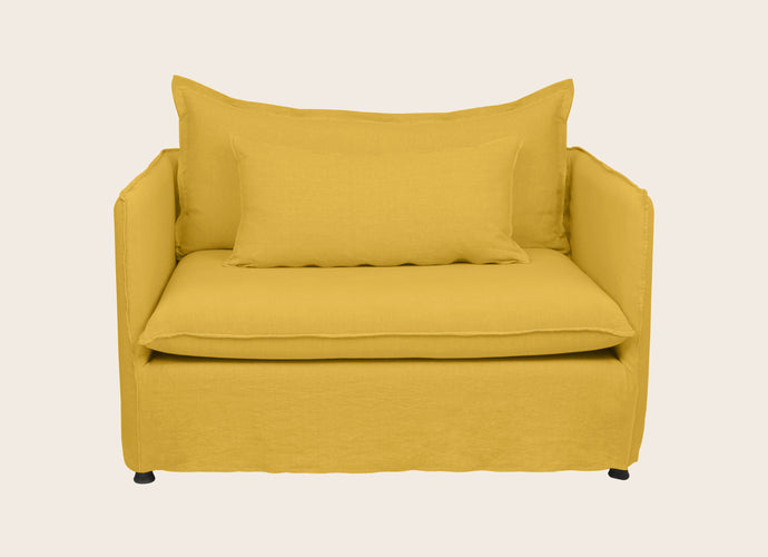 Loveseat Holi