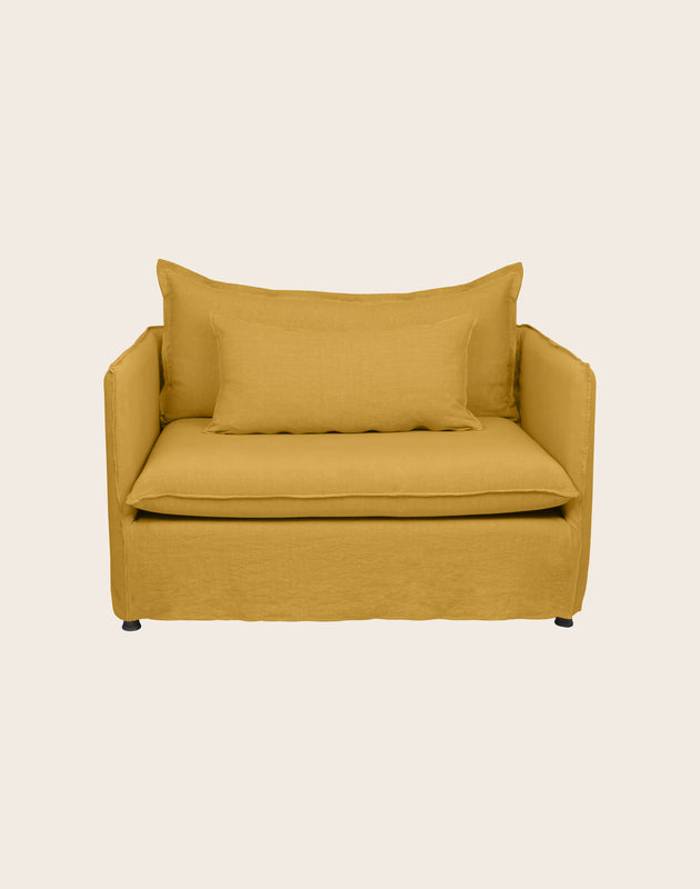 Loveseat Holi