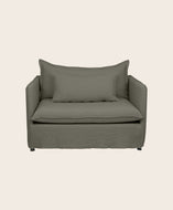 Loveseat Holi