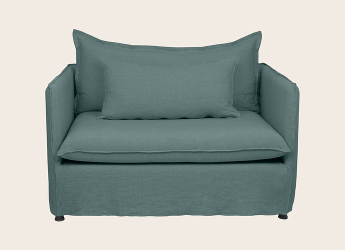 Loveseat Holi