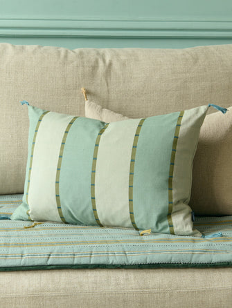 Housse de coussin à rayures Lyson en teinte Glacier 