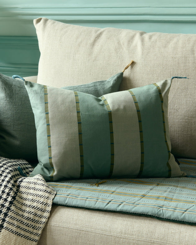 Housse de coussin en coton Lyson avec ses légères rayures