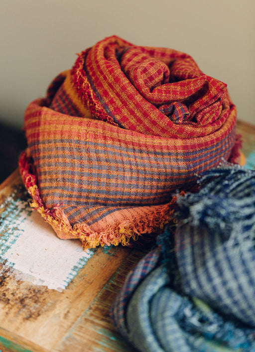 Echarpe en coton rouge à carreaux