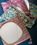 ensemble mini miroir Ame en laiton et ses pochons en tissu 