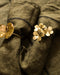Ronds de serviette Floria en métal doré fleur et feuille