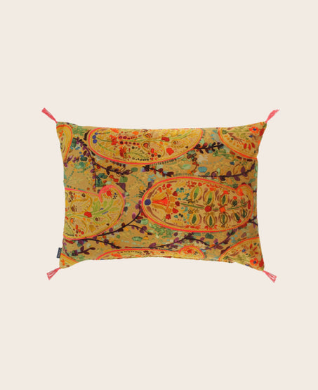 Housse de coussin Inika en velours de coton aux motifs floraux
