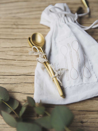 Lot de petites cuillère à café en laiton