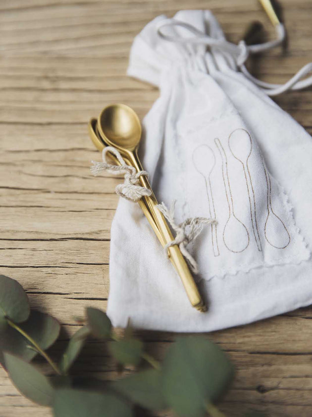 Lot de petites cuillère à café en laiton