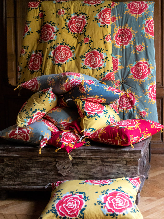 Housse de coussin floral imprimé en coton