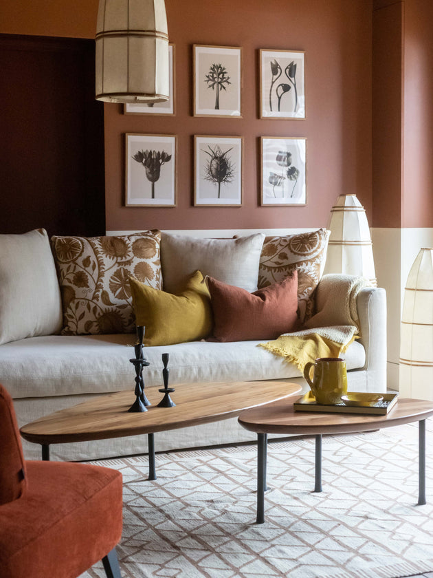 table Yomi en noyer massif